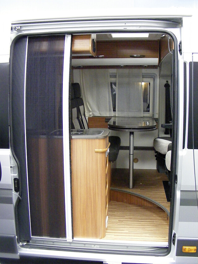 HORREX Fliegenschutztür passend für Mercedes Sprinter ab 2018 123,4 x 195,9 cm – Bild 3