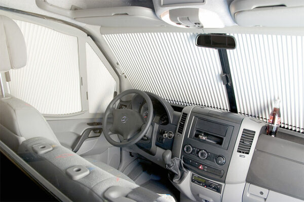 Verdunklungssystem REMI front III passend für Mercedes Sprinter mit Sonderpaket ab 2006-2018 Farbe grau – Bild 2