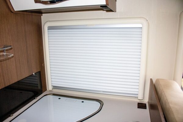 Kombi-Kassetten-Rollo REMIS REMIflair-4 RAL9001 RA 1342 x 564 / FA 1300x500 mit Adapter- Unterrahmen