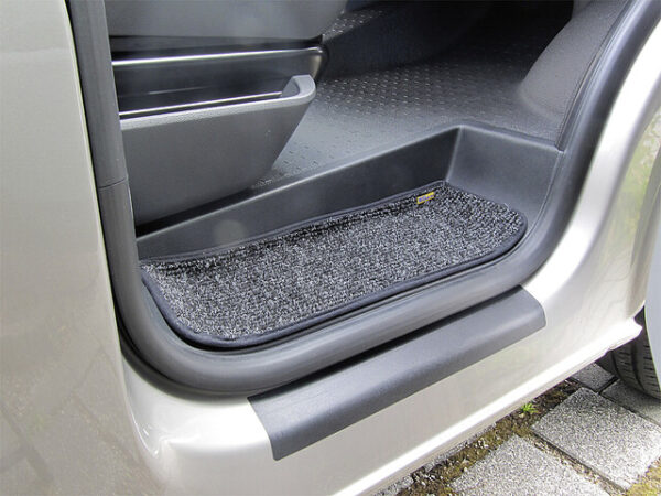 Einstiegsmatte HEOSdoor mat Nadellfilz passend für VW T5/T6 3-teilig Fb. anthrazit – Bild 2