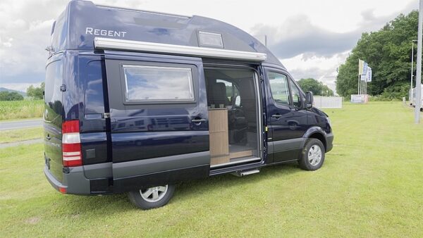 Fliegenschutz-Türrollo REMIcare van passend für Fiat Ducato X250 108 x 143,5 cm – Bild 6