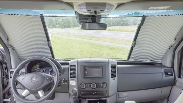 Verdunklungssystem REMIfront III passend für Mercedes Sprinter ab 2006 - 2018 Farbe grau – Bild 4