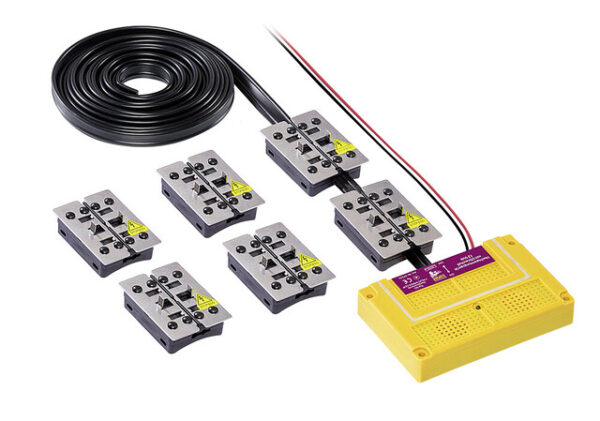 Hochspannungsgerät Marder STOP & GO mit Ultraschall 12 V Typ 7 Plus - Minus CLIP