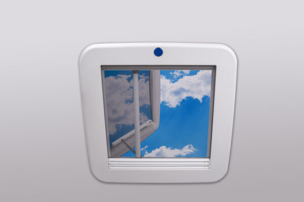Dachfenster roofSTAR 4 PREMtec manuell mit Zwangsentlüftung mit Beleuchtung 40 x 40 cm – Bild 9