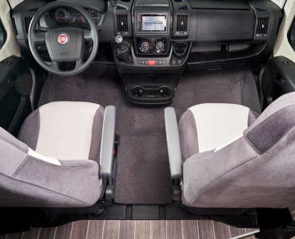 Fußraumisolierung HINDERMANN passend für VW Crafter ab 2017 MAN TGE ab 2018, Wannenform nicht für Getränkehalter