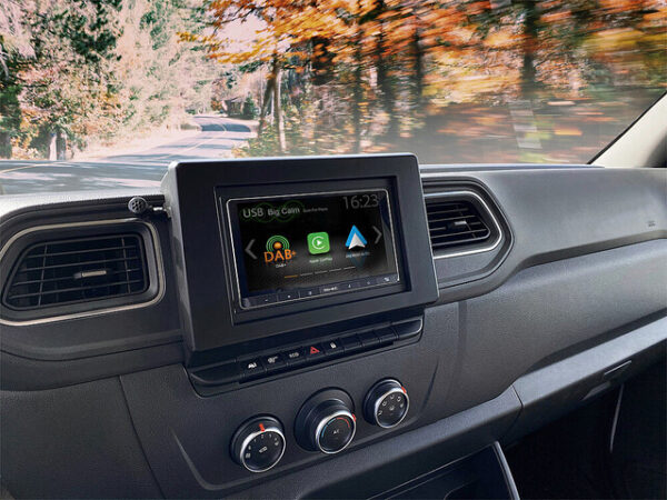 Einbausatz ZENECZ-EACC-RNM3K passend für Zenec /Xzent 1+2 DIN in RenaultMaster 3 – Bild 2