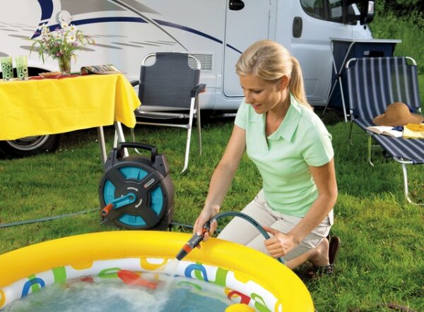 Classic Schlauchbox 15 Set GARDENA kpl. mit 16,5 m Schlauch, Systemteilen und Spritze – Bild 2