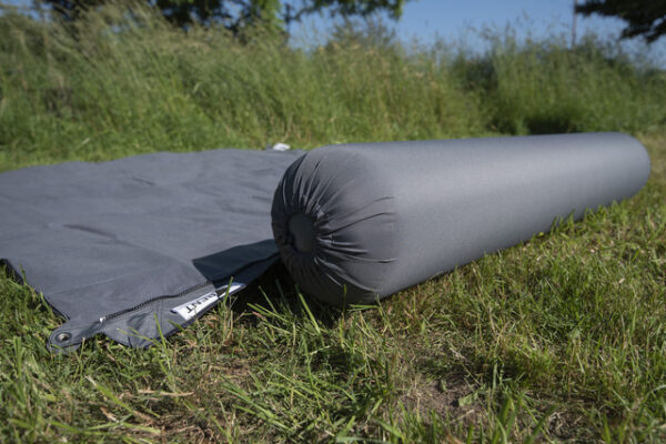 Kissenrolle BENT Zip-XL Lounger Farbe dunkelgrau – Bild 2