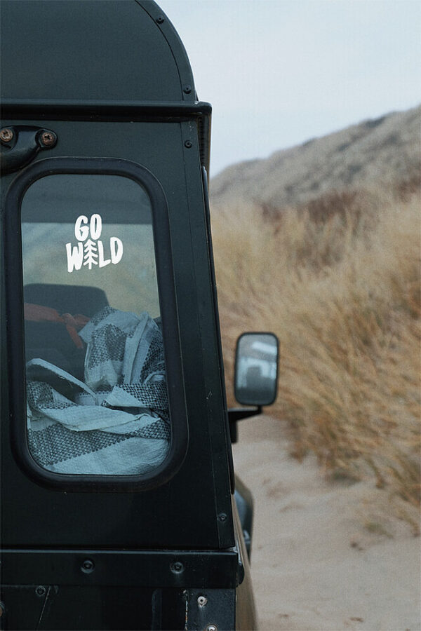 Autoaufkleber Advanture Shop Go Wild weiß – Bild 5