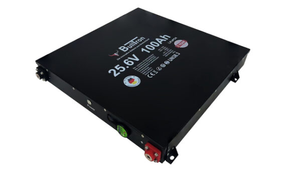 Batterie BullTron Polar 100Ah Slim LiFePO4 25,6V mit 150A BMS