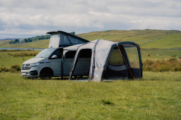 Busvorzelt Vango modular Versos Air Low Farbe cloud grey – Bild 8