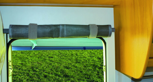 Insekten-Türvorhang FIAMMA 230 x 70 cm – Bild 3