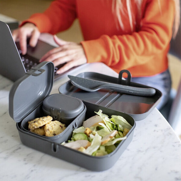 Lunchbox + Besteck-Set koziol PASCAL READY 4er-Set Farbe nature ash grey – Bild 4