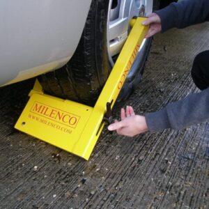 Radkralle Milenco 12 bis 16 Zoll für Caravan und Reisemobil gleichschließend