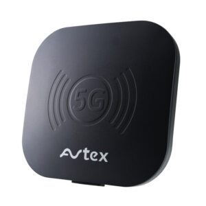 Router AVTEX R105X 5G mit Portable mimo Antennte P55AN Farbe schwarz