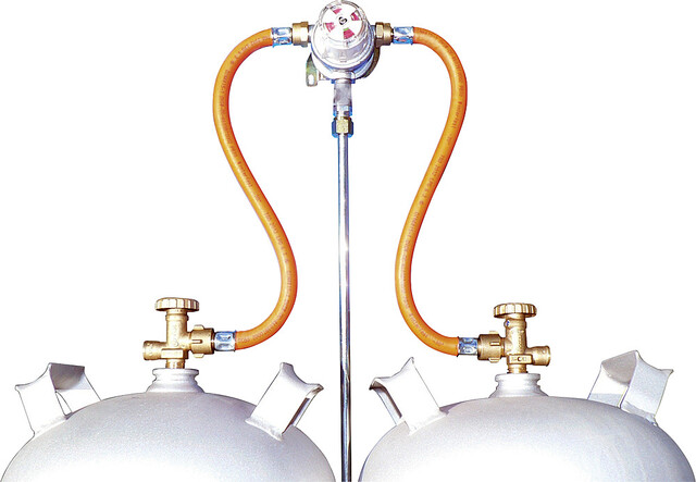 Zweiflaschenanlage TGO Multimatik 50 mbar KLF x M20 Ausgang SRV 8 mm